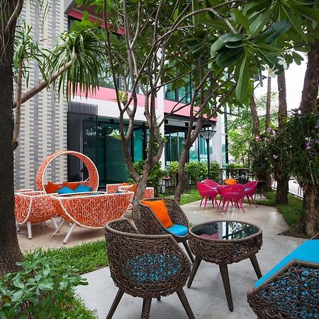Coffee Station Hostel Удон Тани Екстериор снимка